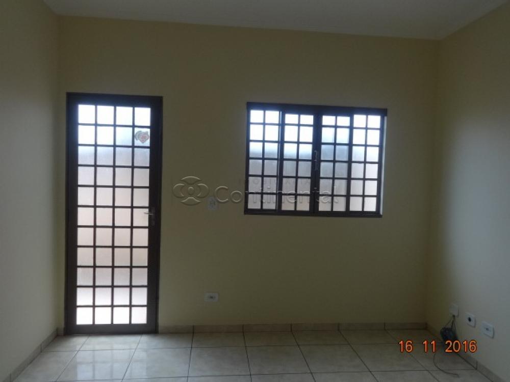 Alugar Apartamento / Kitinete em Dourados R$ 750,00 - Foto 6