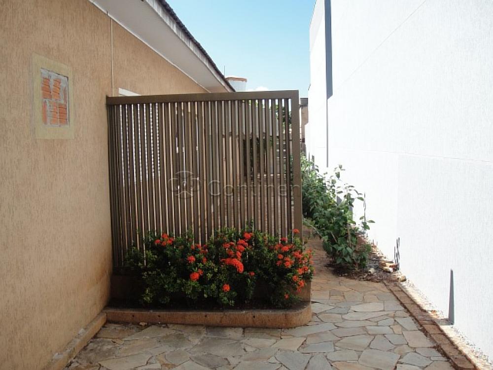 Alugar Casa / Padrão em Dourados R$ 3.900,00 - Foto 5 Alugar Casa / Padrão em Dourados R$ 3.900,00 - Foto 5