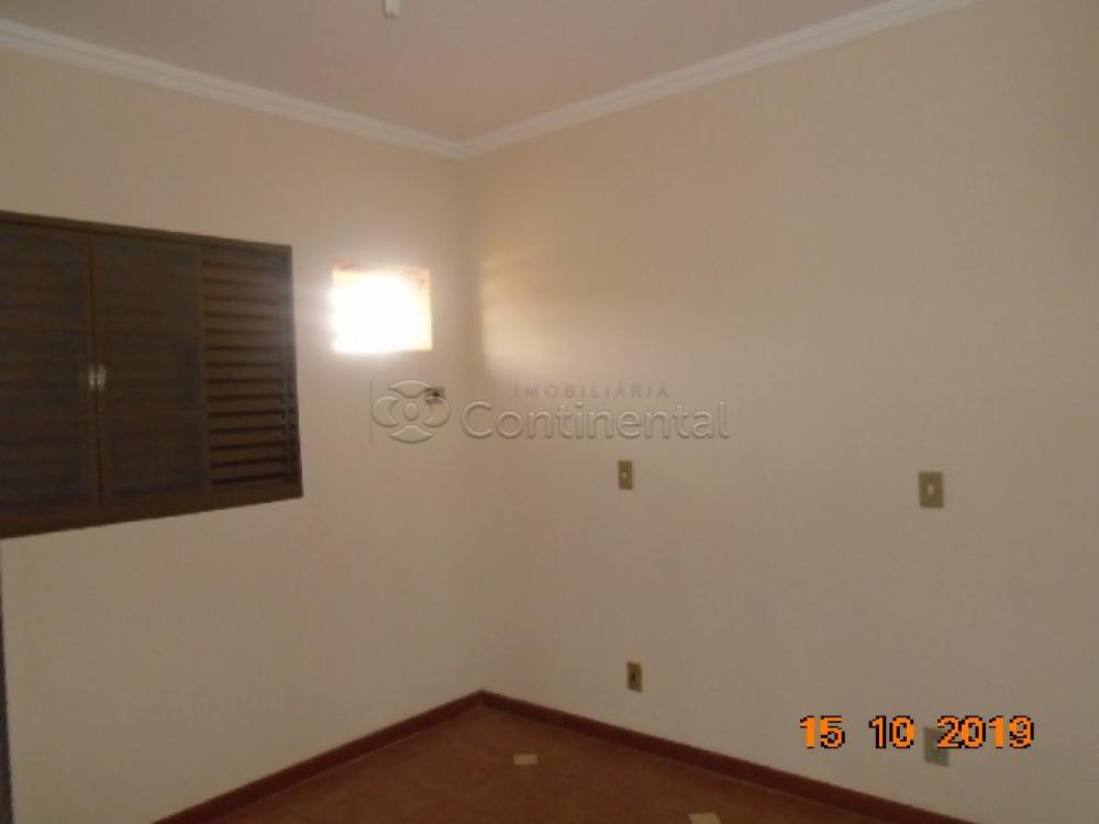 Alugar Apartamento / Padrão em Dourados R$ 1.100,00 - Foto 12