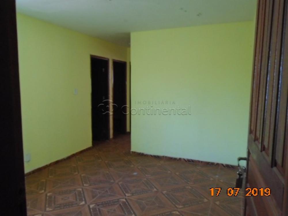 Alugar Apartamento / Padrão em Dourados R$ 500,00 - Foto 2