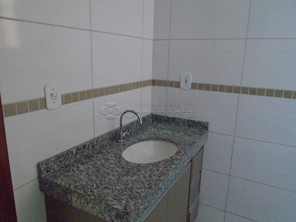 Alugar Apartamento / Padrão em Dourados R$ 1.800,00 - Foto 16
