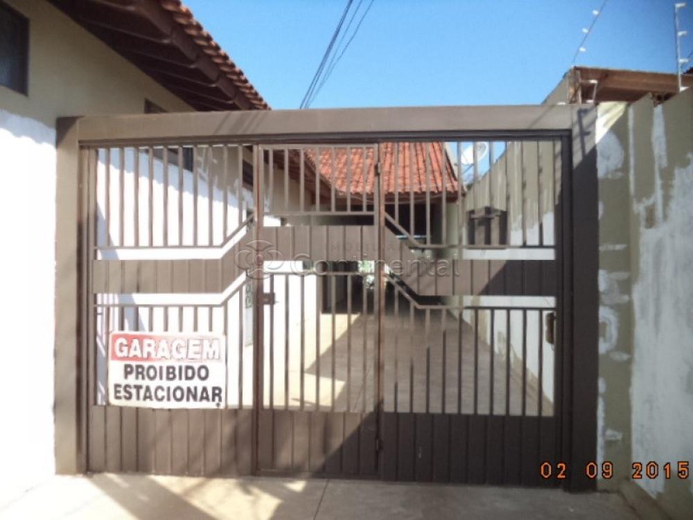 Alugar Casa / Padrão em Dourados R$ 3.500,00 - Foto 1