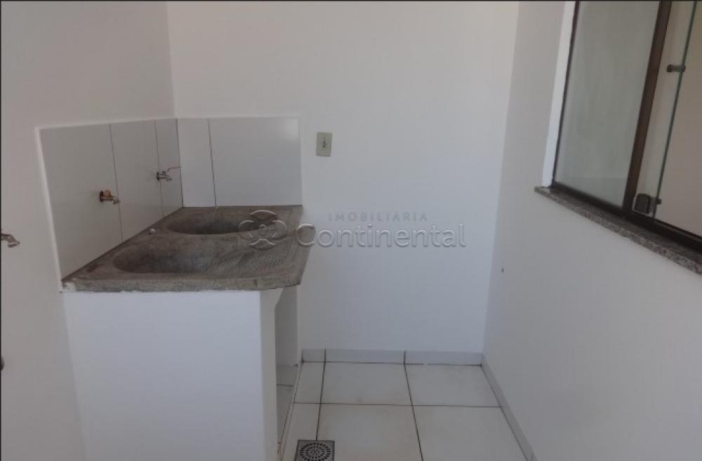 Alugar Apartamento / Padrão em Dourados R$ 1.400,00 - Foto 8