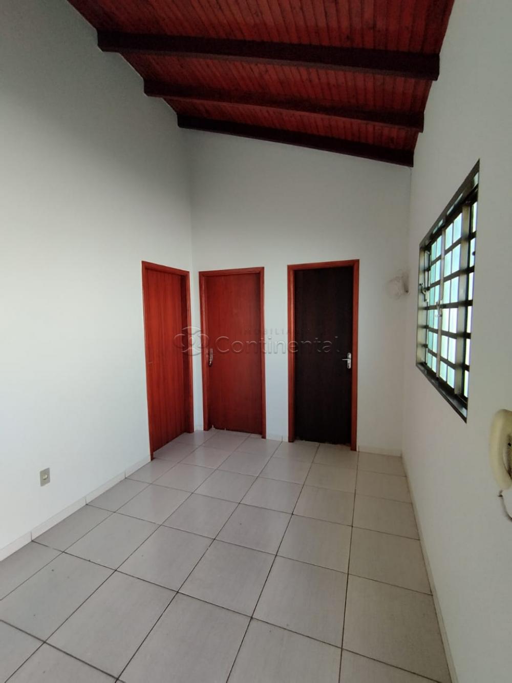 Alugar Apartamento / Kitinete em Dourados R$ 850,00 - Foto 2