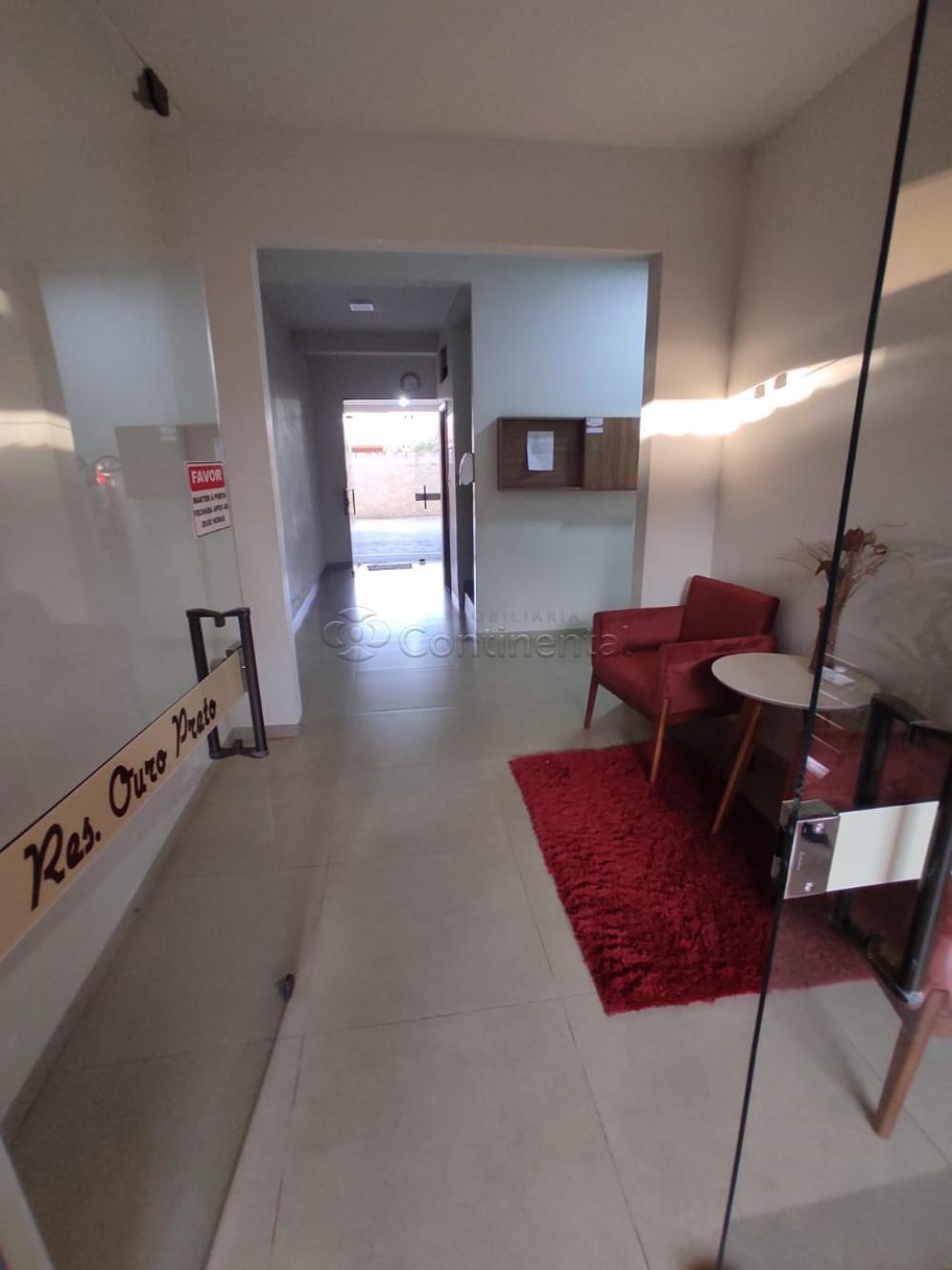 Alugar Apartamento / Padrão em Dourados R$ 1.200,00 - Foto 2