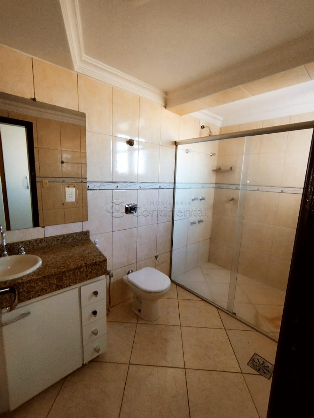 Alugar Apartamento / Padrão em Dourados R$ 3.500,00 - Foto 18