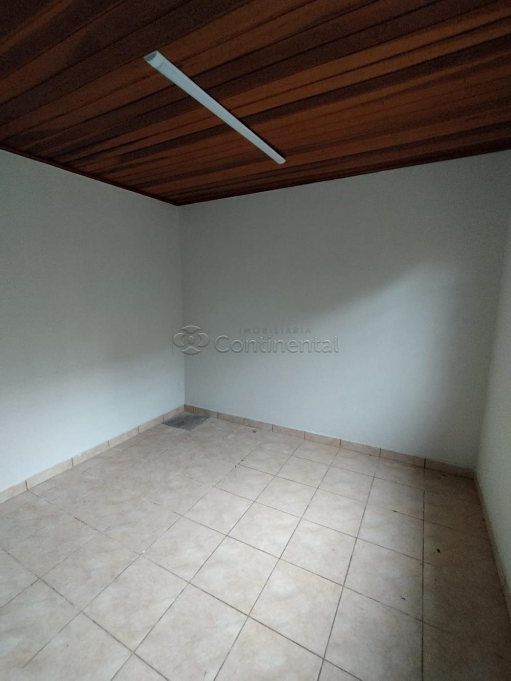Alugar Casa / Padrão em Dourados R$ 2.300,00 - Foto 14