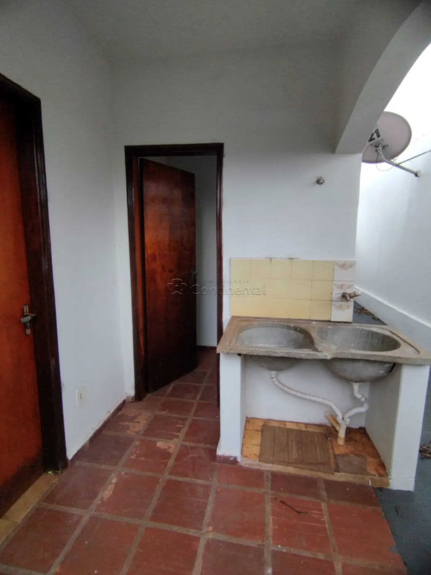 Alugar Casa / Padrão em Dourados R$ 1.300,00 - Foto 5