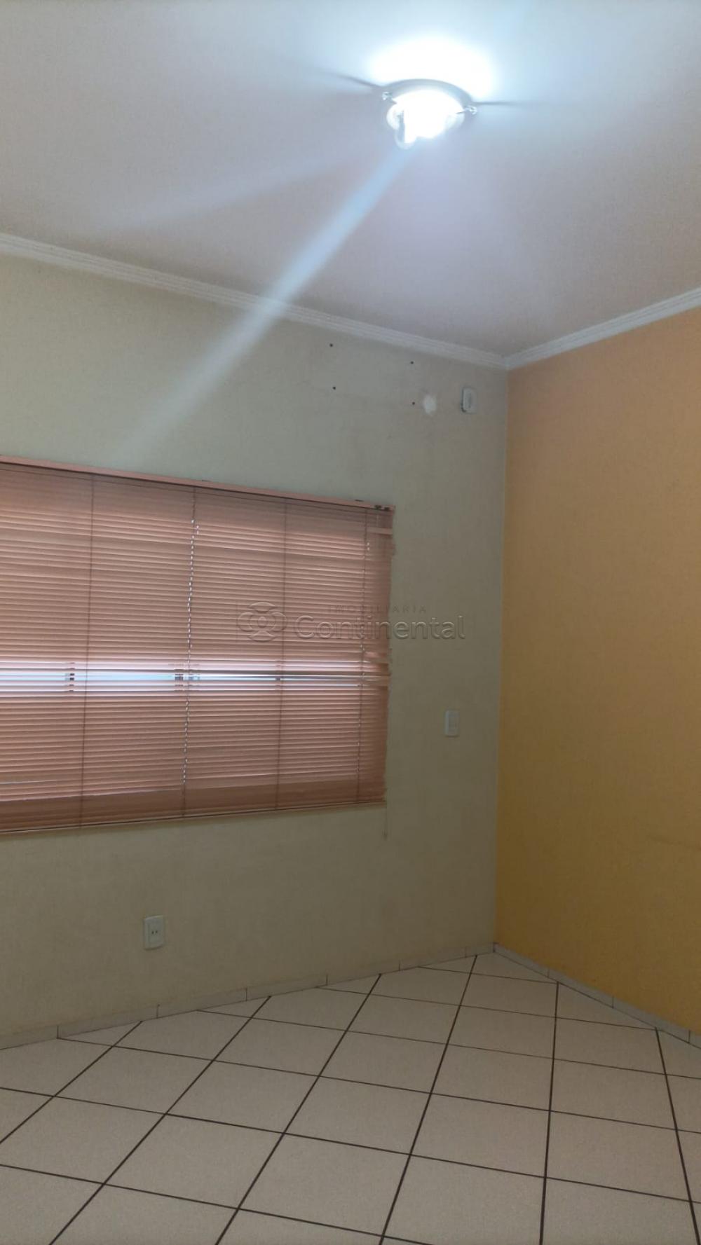Alugar Casa / Sobrado em Dourados R$ 3.600,00 - Foto 6