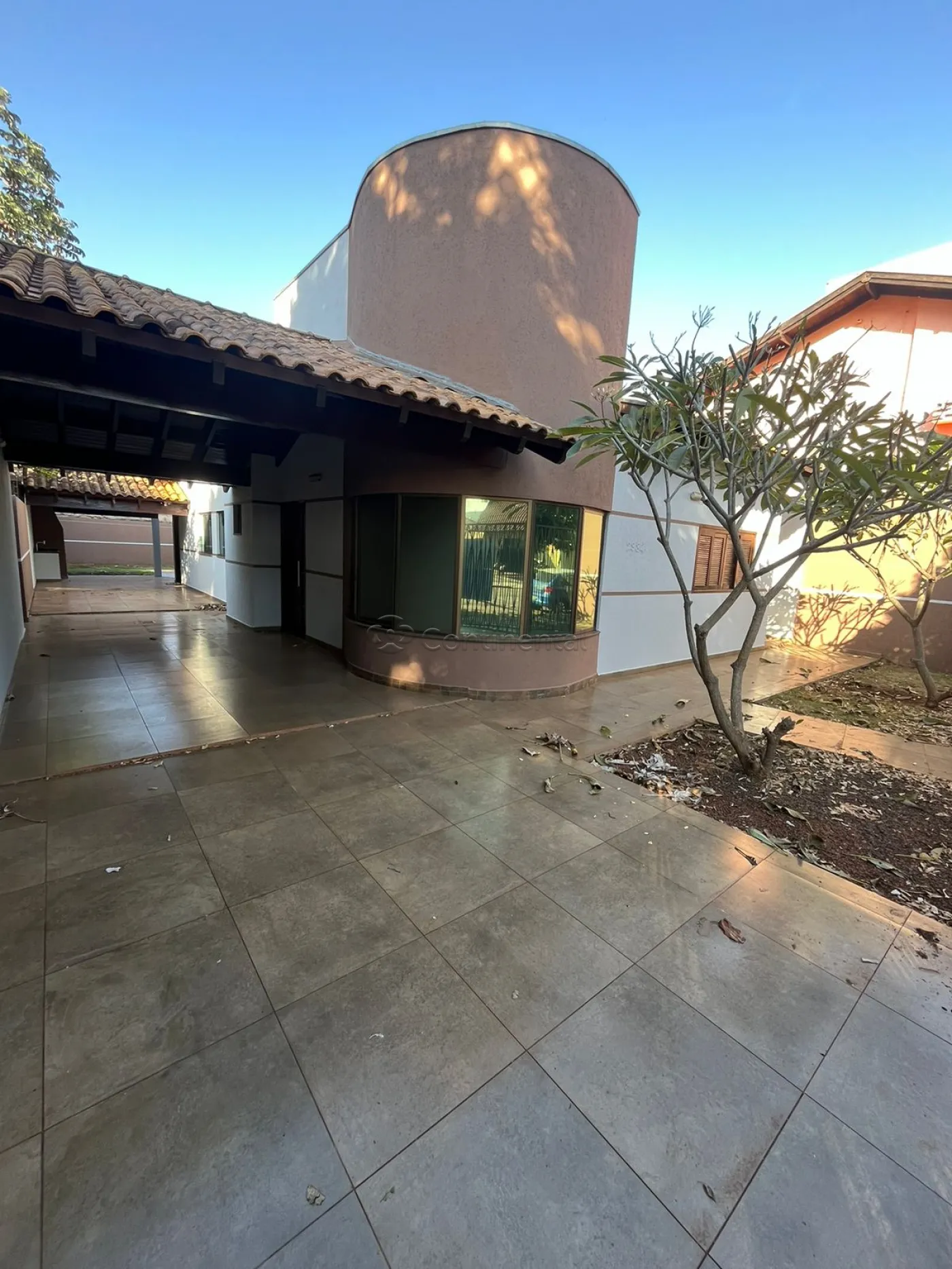 Alugar Casa / Padrão em Dourados R$ 3.800,00 - Foto 2