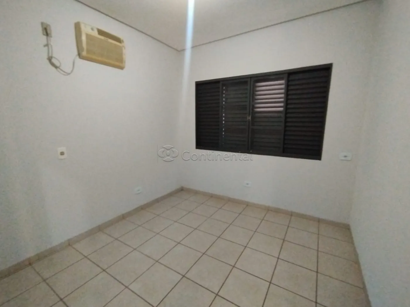 Alugar Casa / Padrão em Dourados R$ 2.500,00 - Foto 5