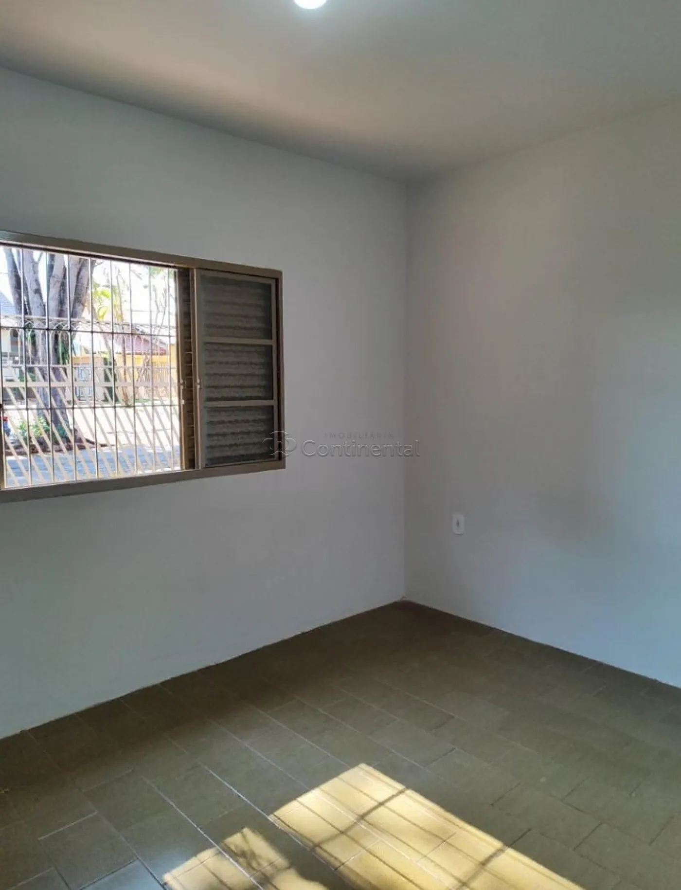 Alugar Casa / Padrão em Dourados R$ 2.200,00 - Foto 15