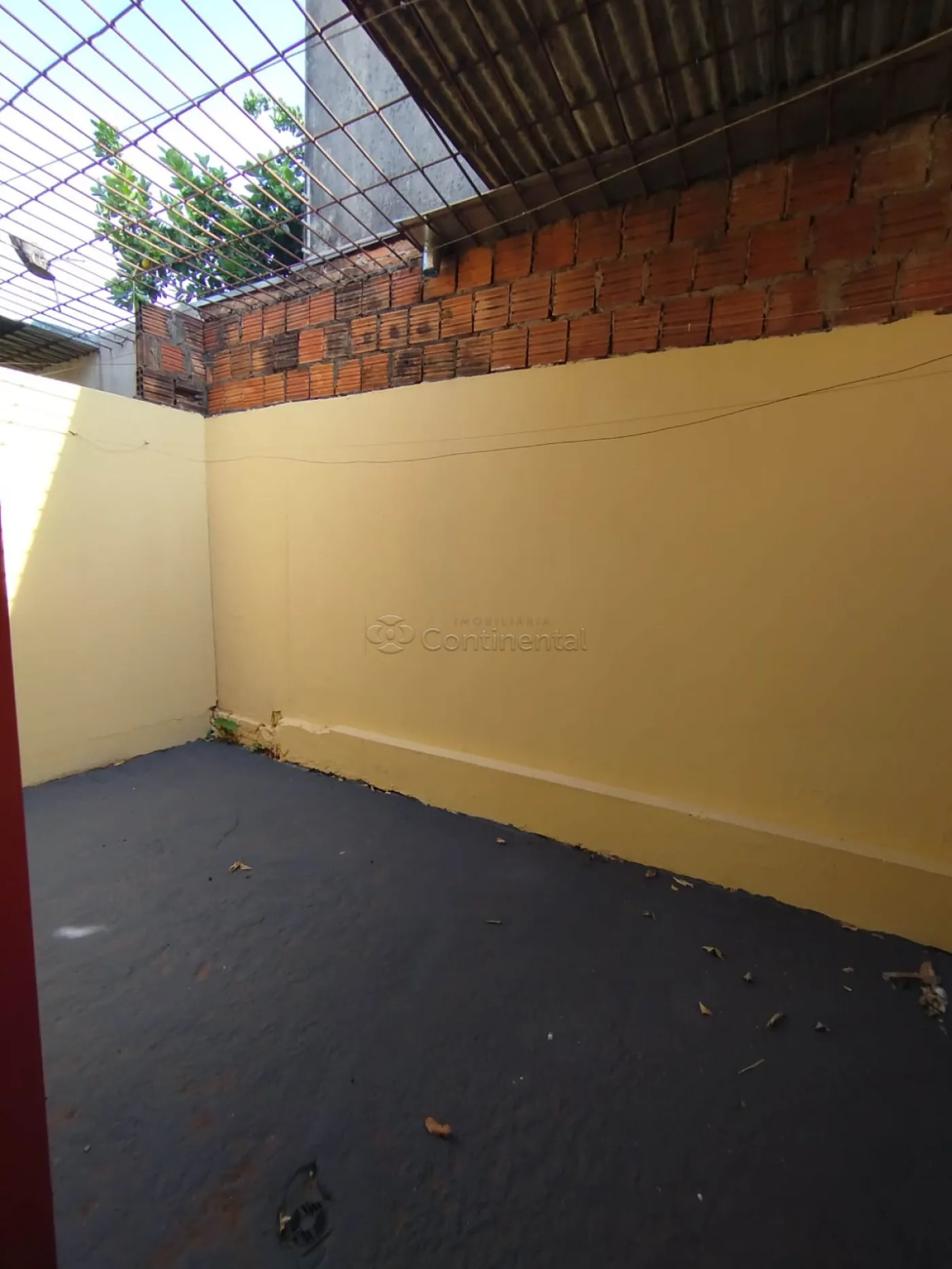 Alugar Apartamento / Kitinete em Dourados R$ 700,00 - Foto 8