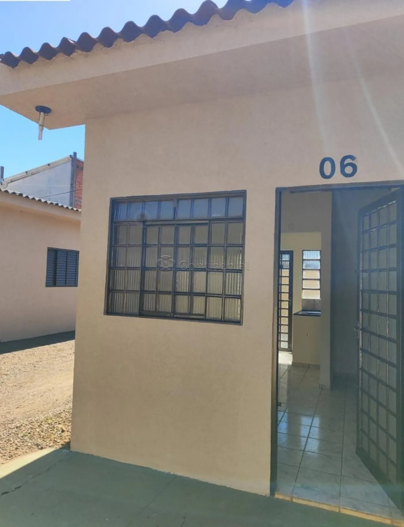 Alugar Apartamento / Kitinete em Dourados R$ 750,00 - Foto 2