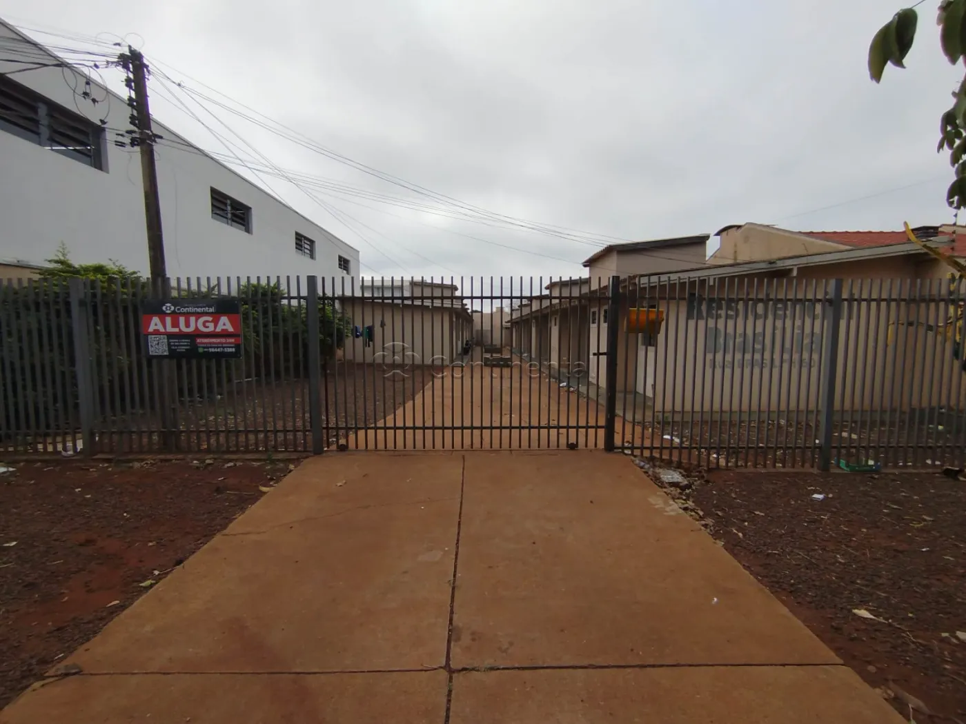 Alugar Apartamento / Kitinete em Dourados R$ 400,00 - Foto 1