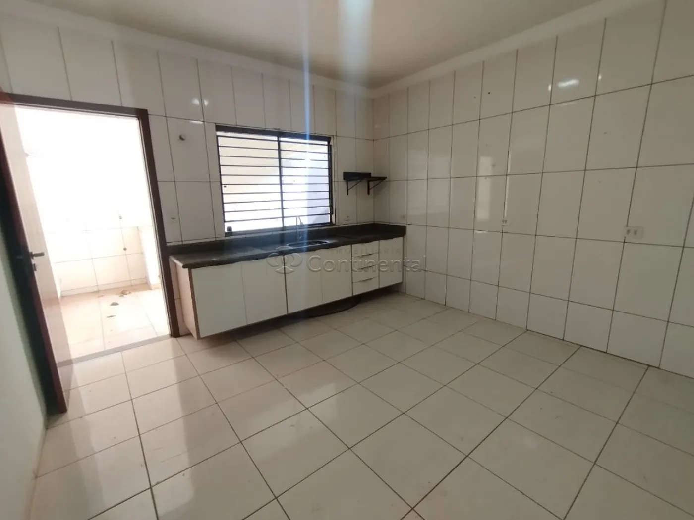 Alugar Casa / Sobrado em Dourados R$ 1.800,00 - Foto 11