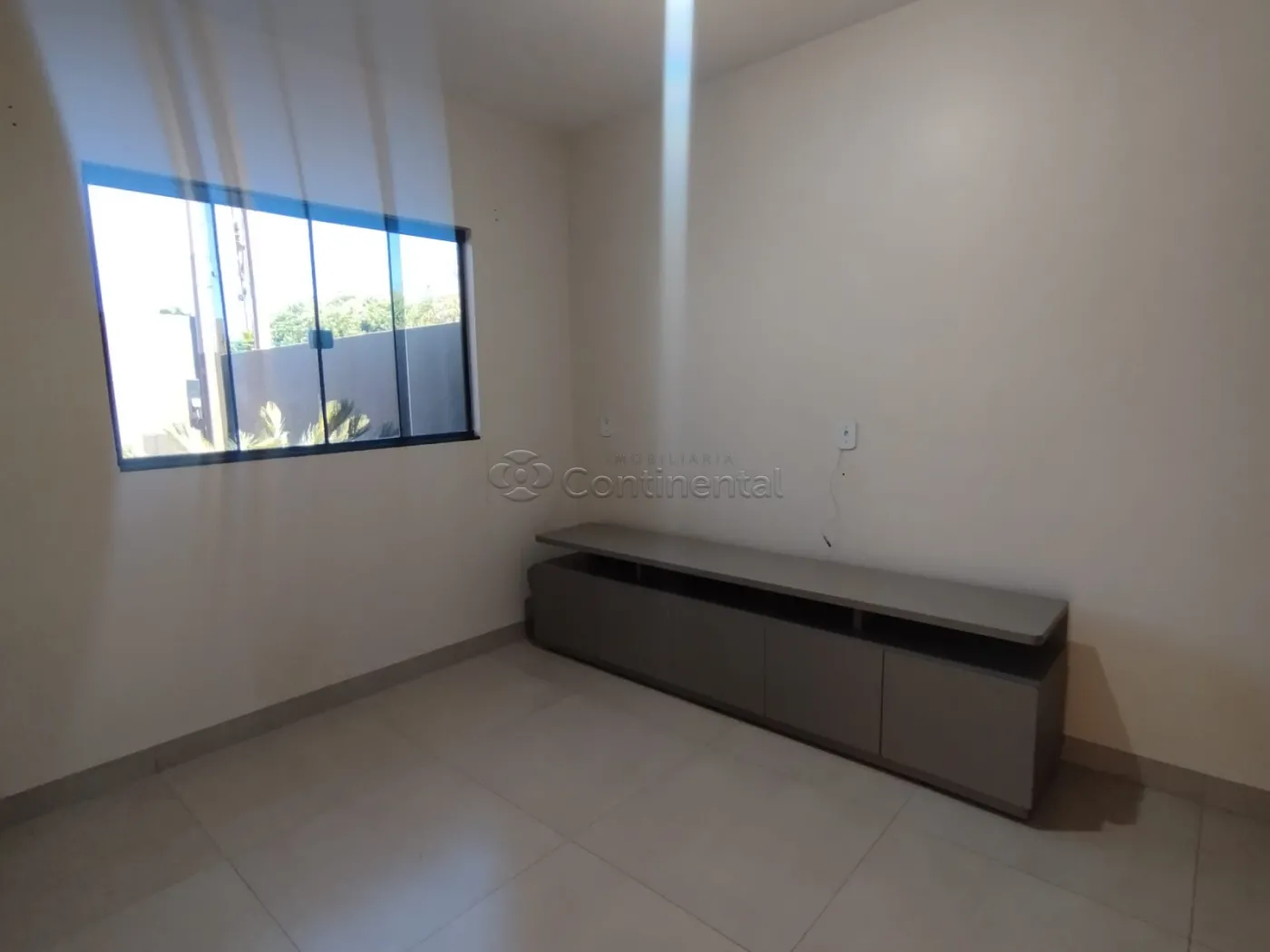 Alugar Casa / Padrão em Dourados R$ 2.100,00 - Foto 4