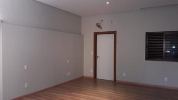 Comprar Casa / Padrão em Dourados R$ 1.200.000,00 - Foto 4 Comprar Casa / Padrão em Dourados R$ 1.200.000,00 - Foto 4
