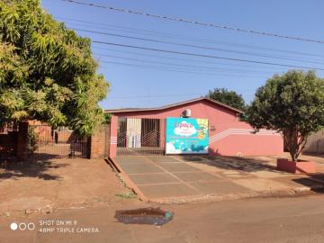 Casa padrão à venda em Dourados