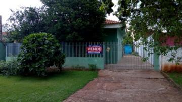 Casa padrão à venda em Dourados