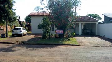 Casa padrão à venda em Dourados