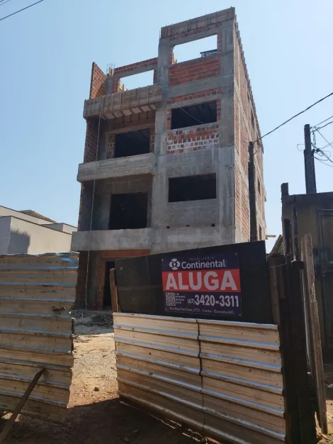 Alugar Apartamento / Padrão em Dourados. apenas R$ 1.000,00