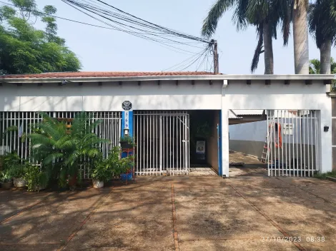 Alugar Casa / Padrão em Dourados. apenas R$ 2.000.000,00