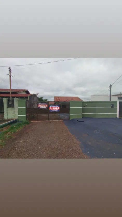 Alugar Casa / Padrão em Dourados. apenas R$ 1.800,00