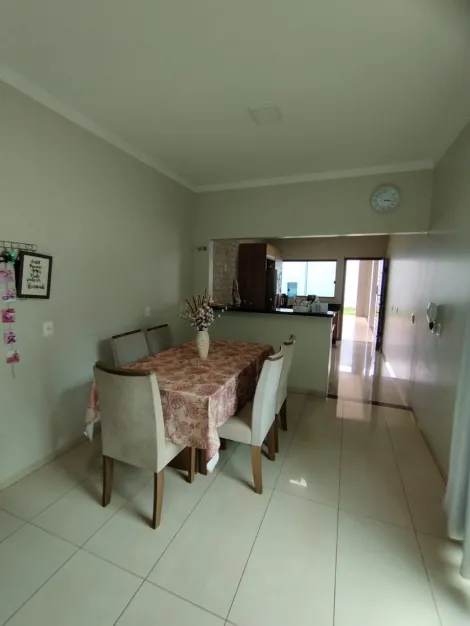 Casa Residencial para Locação em Dourados-MS