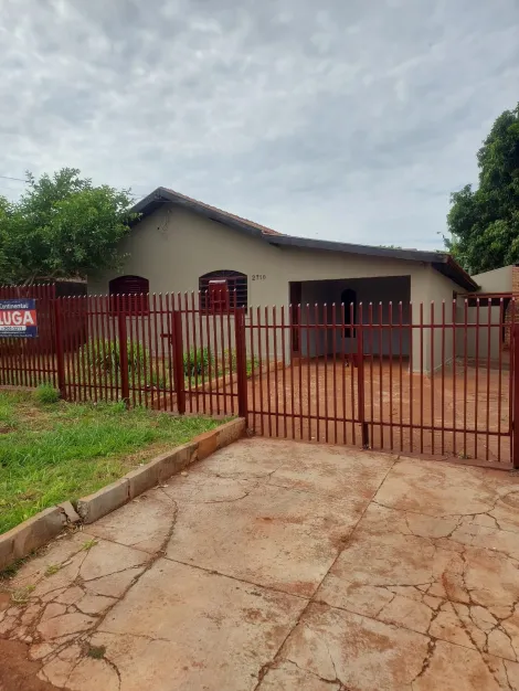 Alugar Casa / Padrão em Dourados. apenas R$ 1.500,00