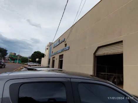 Imóvel comercial na rua Hayel Bon Faker, 2204- no redondo da antiga rua Bahia